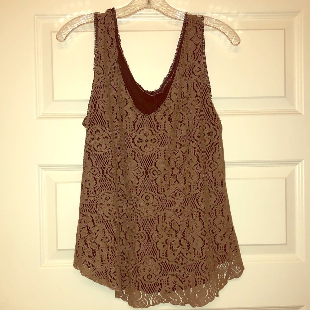 Crocheted tank beige with black layer under.